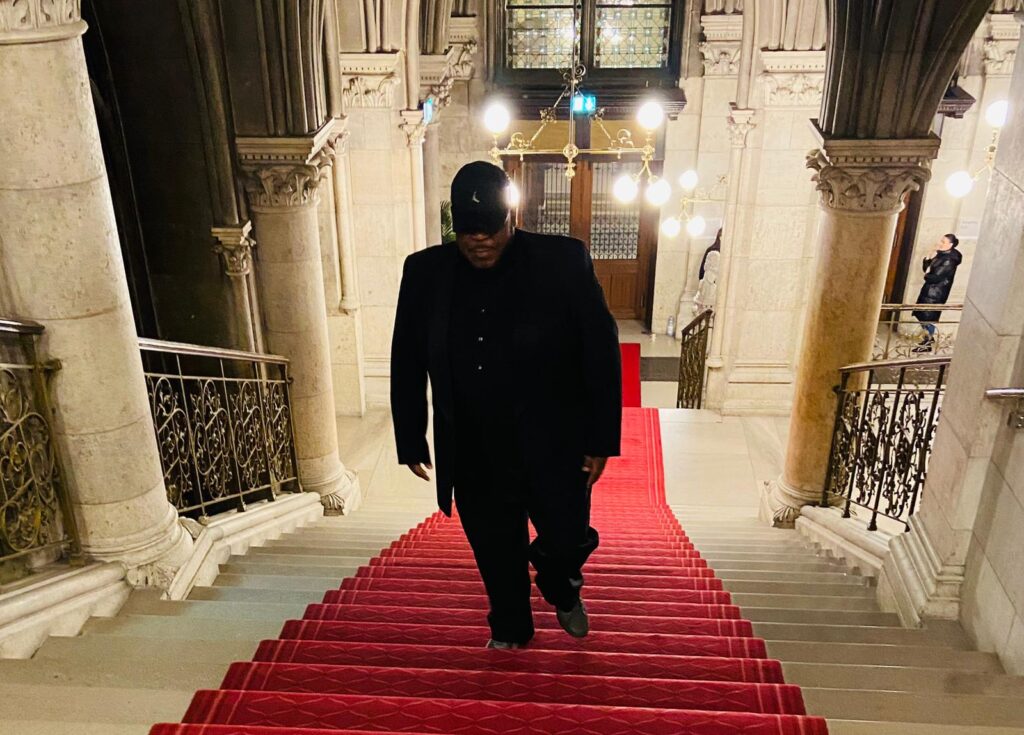 Vusa Mkhaya �humbled� after winning Vienna�s first ever Willi Resetarits Preis Article Picture